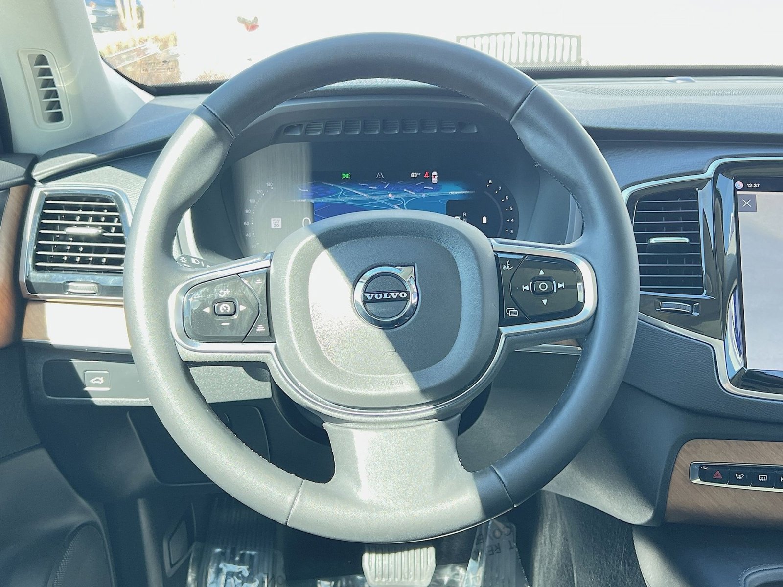 Certified 2023 Volvo XC90 B6 Plus w/ Protection Package Premier image 16