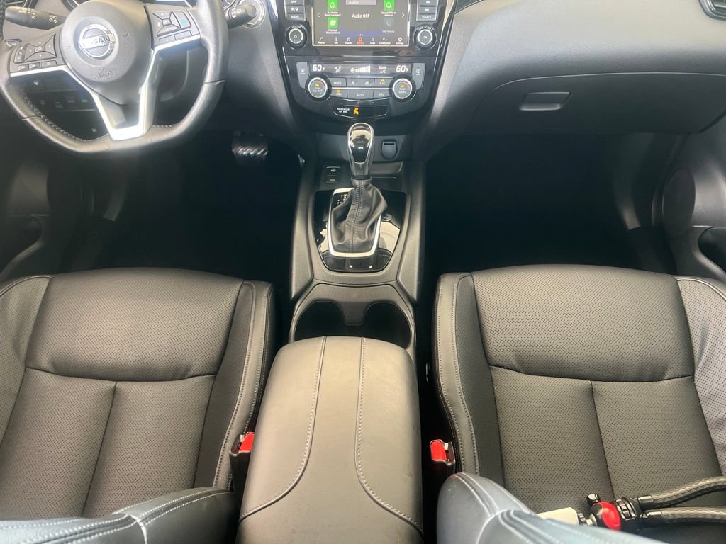 Certified 2022 Nissan Rogue Sport SL w/ Premium Package AWD/4WD image 17