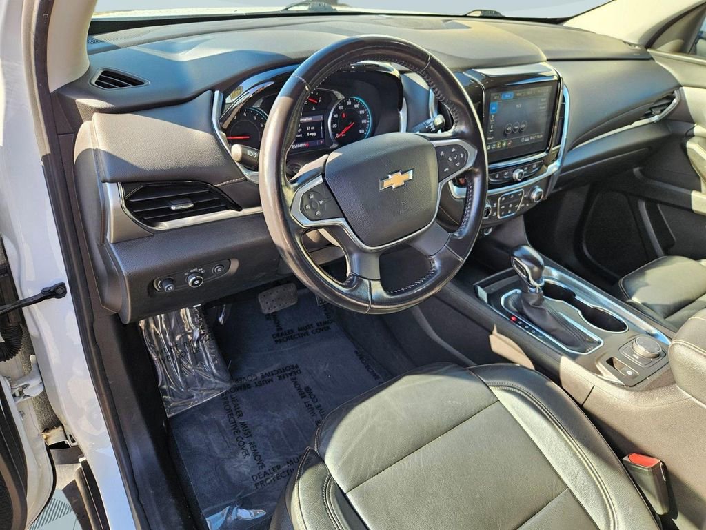 Used 2021 Chevrolet Traverse LT image 13