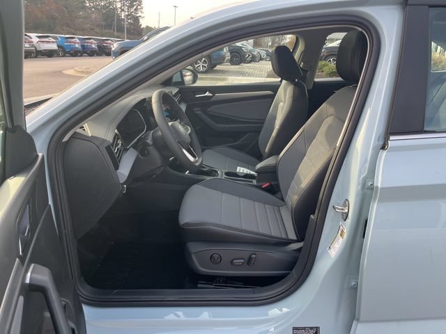 New 2026 Volkswagen Jetta SE FWD image 19