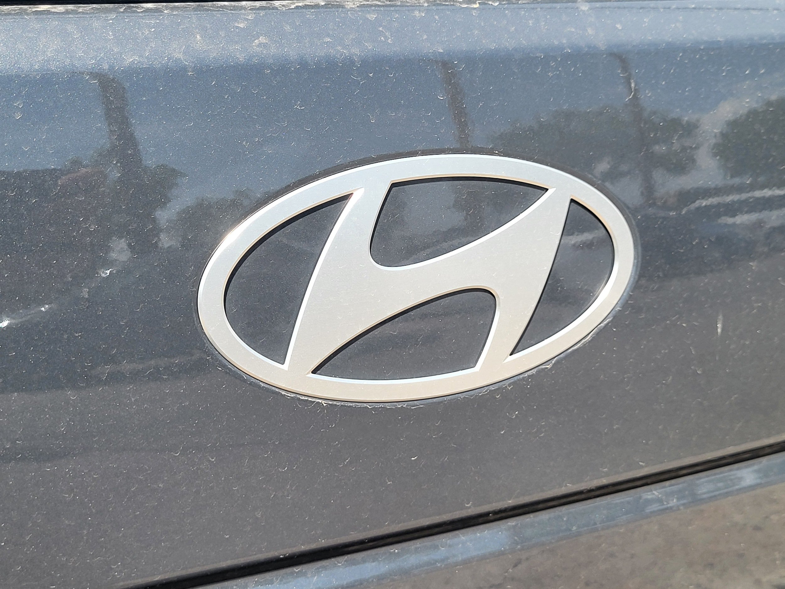 Used 2025 Hyundai Santa Fe SEL FWD image 15