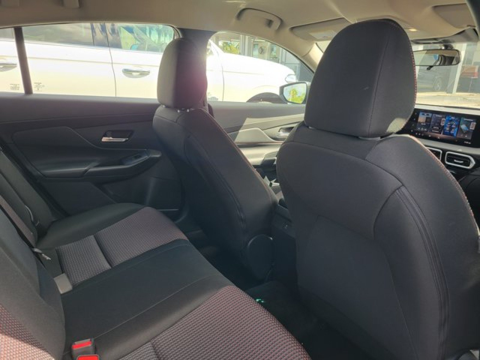 Used 2026 Nissan Sentra SR w/ Floor Mat Package FWD image 33
