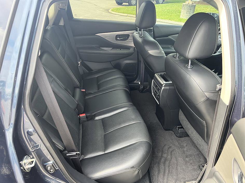 Used 2017 Nissan Murano Platinum w/ Platinum Technology Package FWD image 16