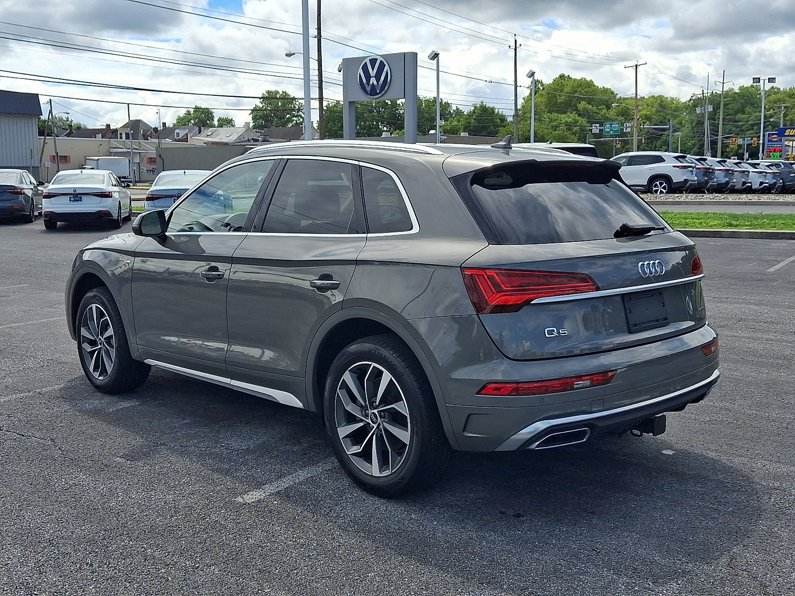 Used 2023 Audi Q5 2.0T Premium Plus w/ Premium Plus Package AWD/4WD image 4