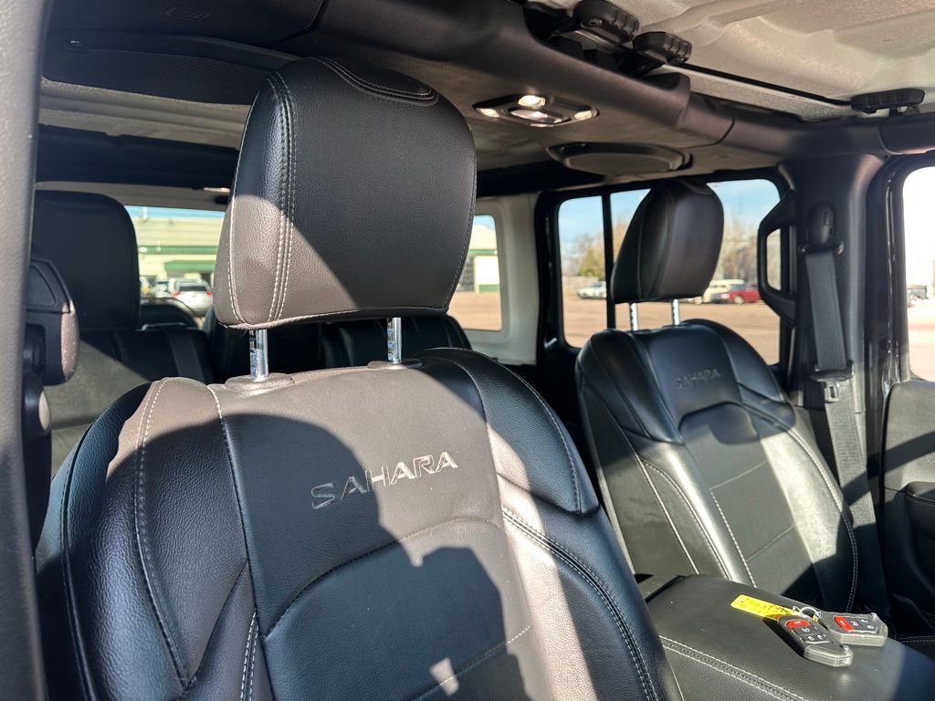 Used 2022 Jeep Wrangler Unlimited Sahara image 31