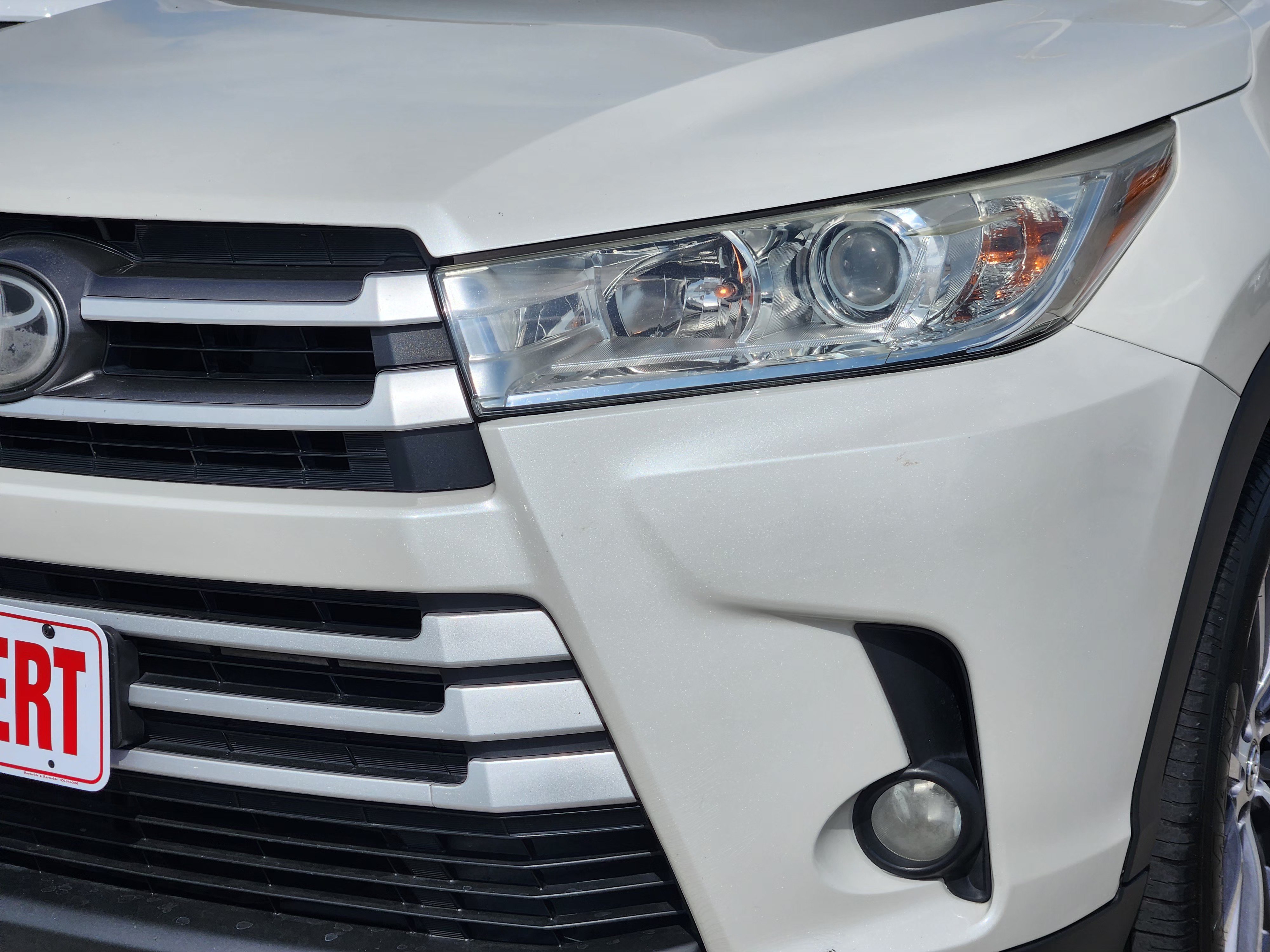 Used 2017 Toyota Highlander XLE FWD image 8