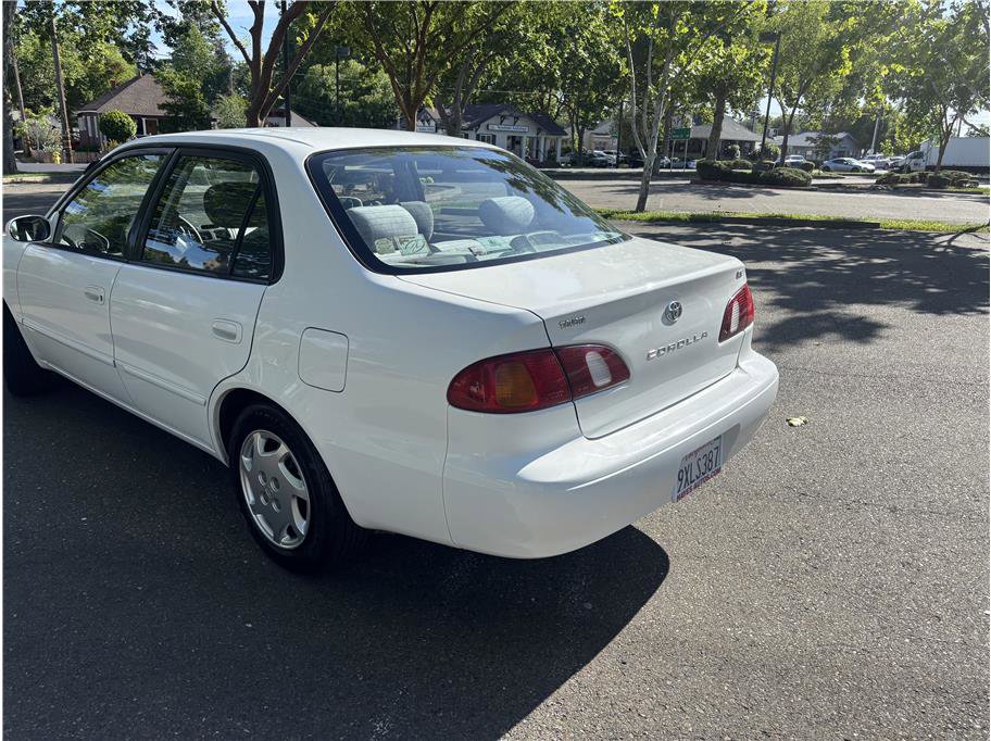 Used 1999 Toyota Corolla LE FWD image 4