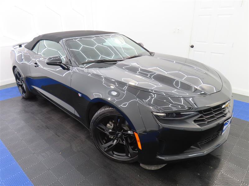 Used 2023 Chevrolet Camaro LT RWD image 6