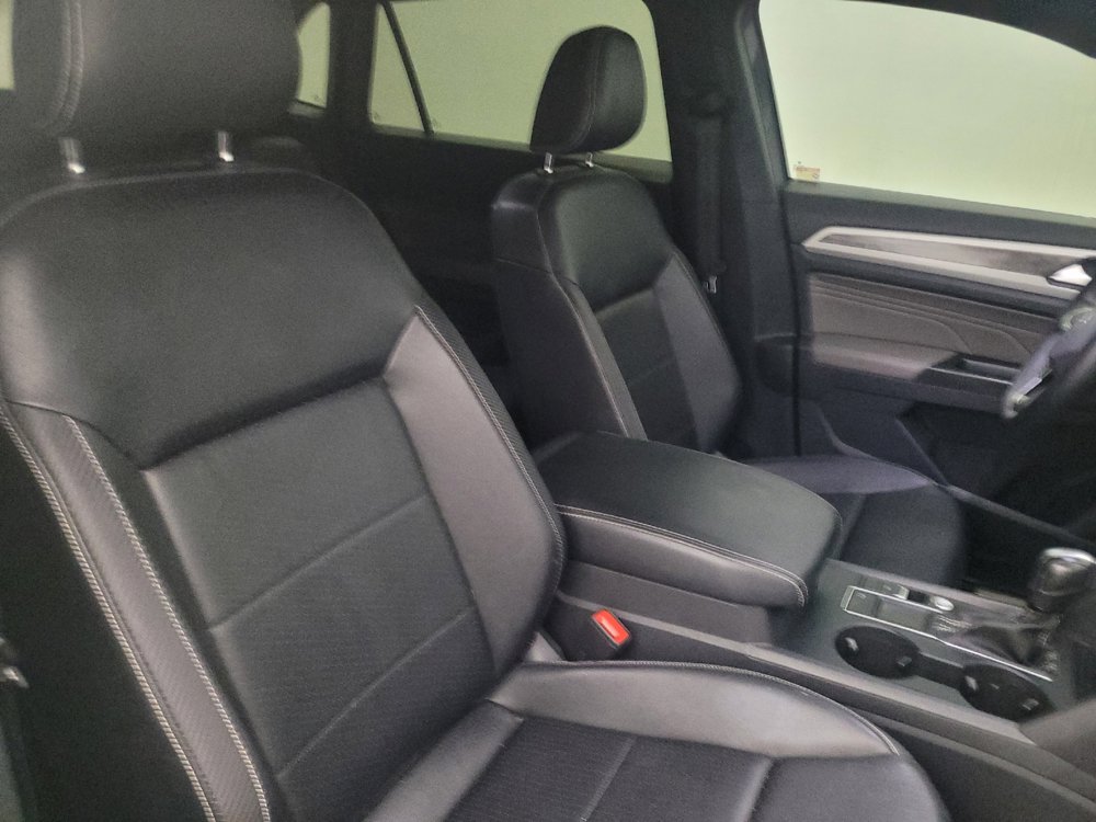 Used 2021 Volkswagen Atlas Cross Sport SE w/ V6 Towing Package FWD image 21