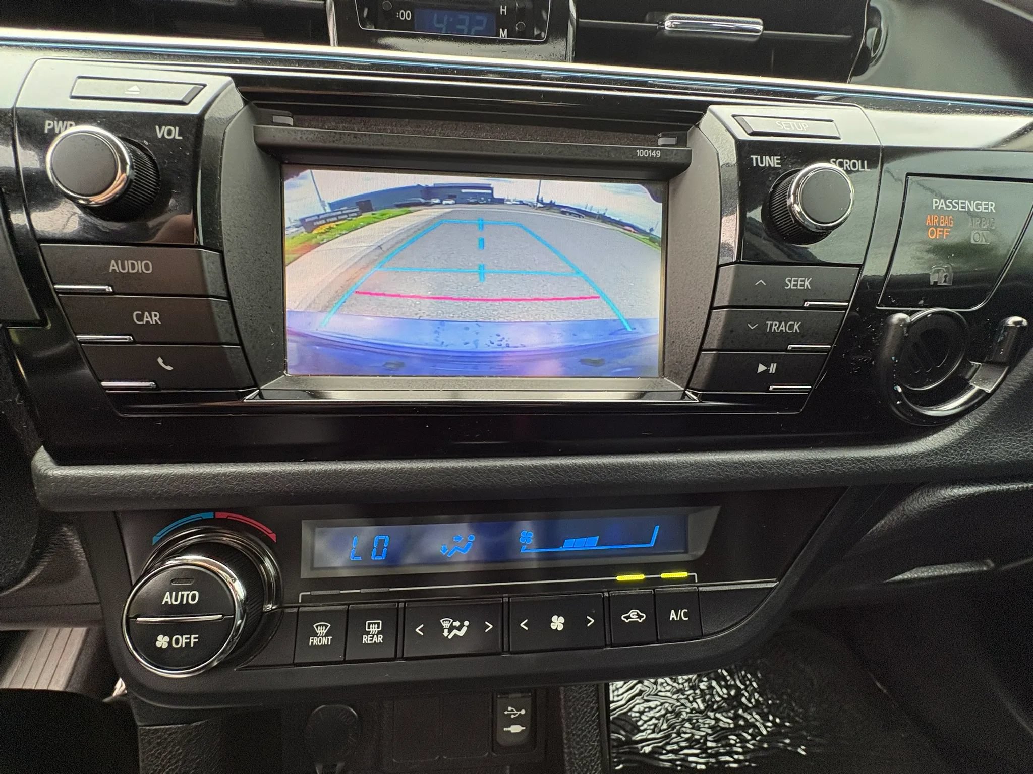 Used 2014 Toyota Corolla S FWD image 15
