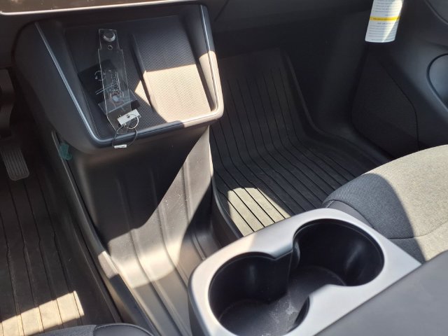 Used 2026 Tesla Model Y 2WD image 25