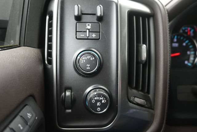 Used 2017 Chevrolet Silverado 1500 LTZ w/ LTZ Plus Package AWD/4WD image 20