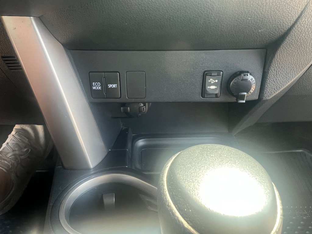 Used 2017 Toyota RAV4 LE w/ All Weather Liner Package AWD/4WD image 22