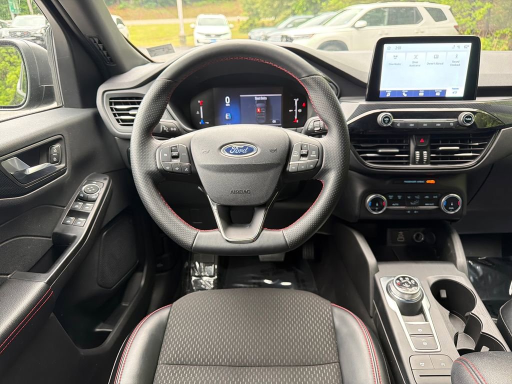 Used 2025 Ford Escape ST-Line AWD/4WD image 16