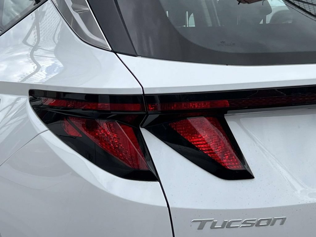 Used 2025 Hyundai Tucson SE AWD/4WD image 10
