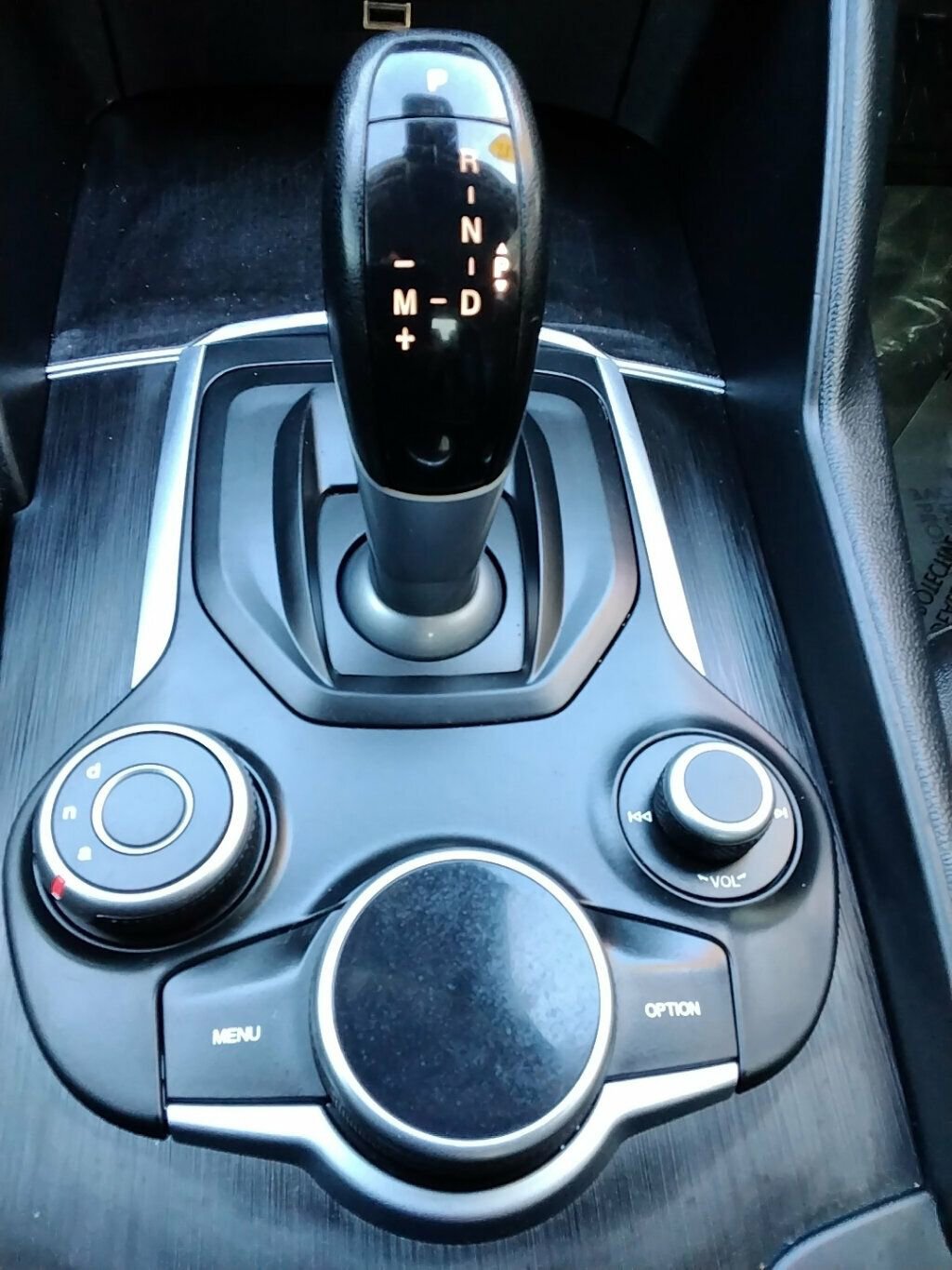 Used 2017 Alfa Romeo Giulia AWD w/ Cold Weather Package image 22