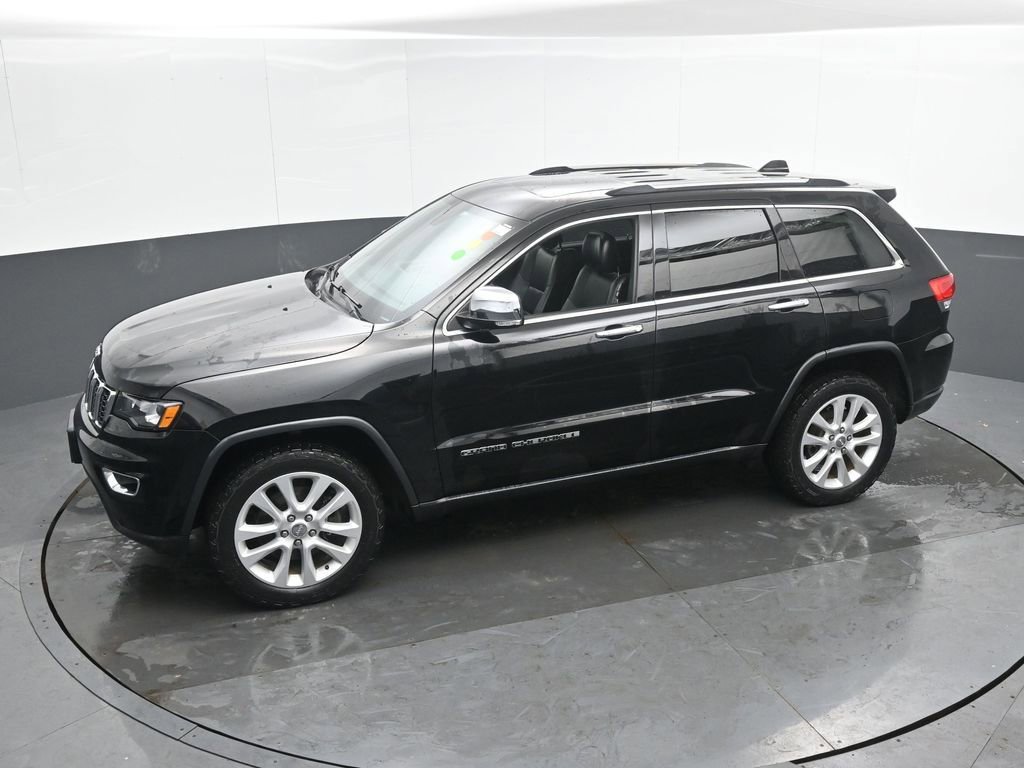 Used 2017 Jeep Grand Cherokee Limited image 41
