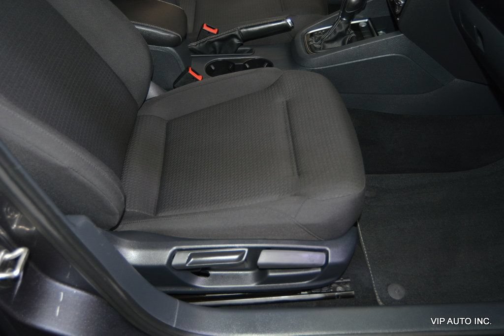 Used 2015 Volkswagen Jetta SE FWD image 22