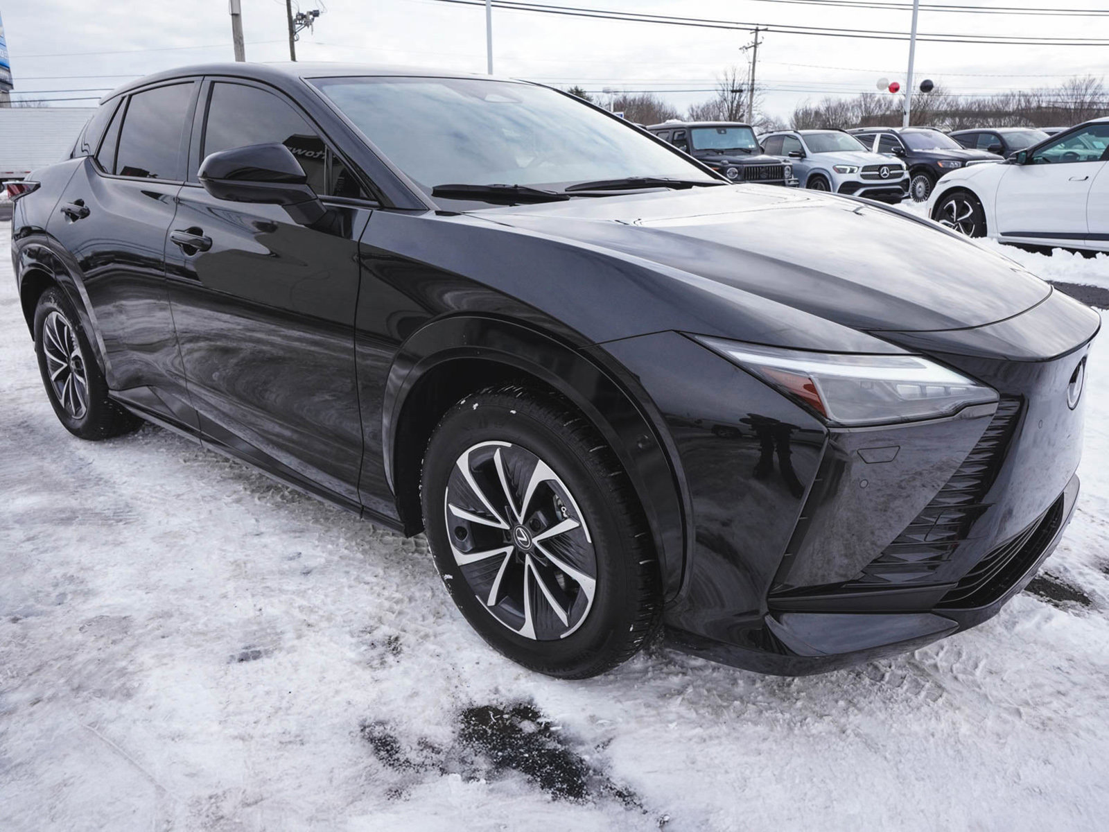 Used 2023 Lexus RZ 450e Premium w/ Technology Package image 3