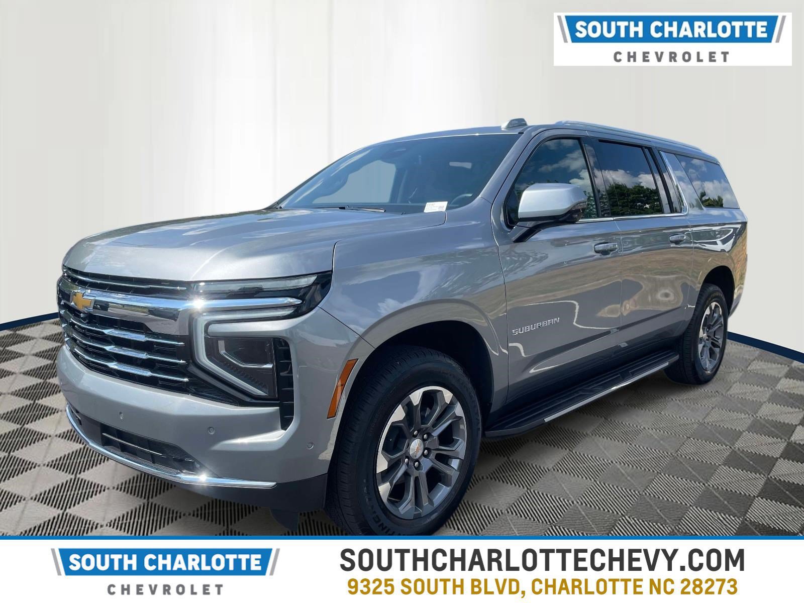 Used 2025 Chevrolet Suburban LT w/ Comfort Package AWD/4WD image 1