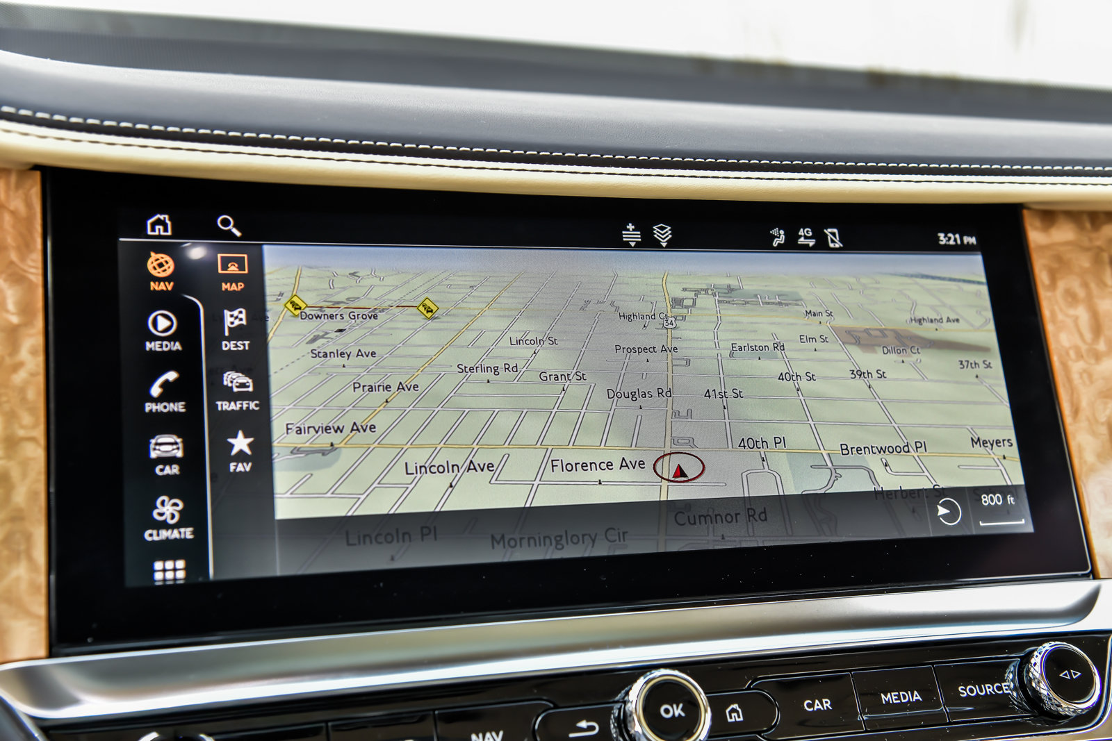 Certified 2021 Bentley Flying Spur V8 AWD/4WD image 40