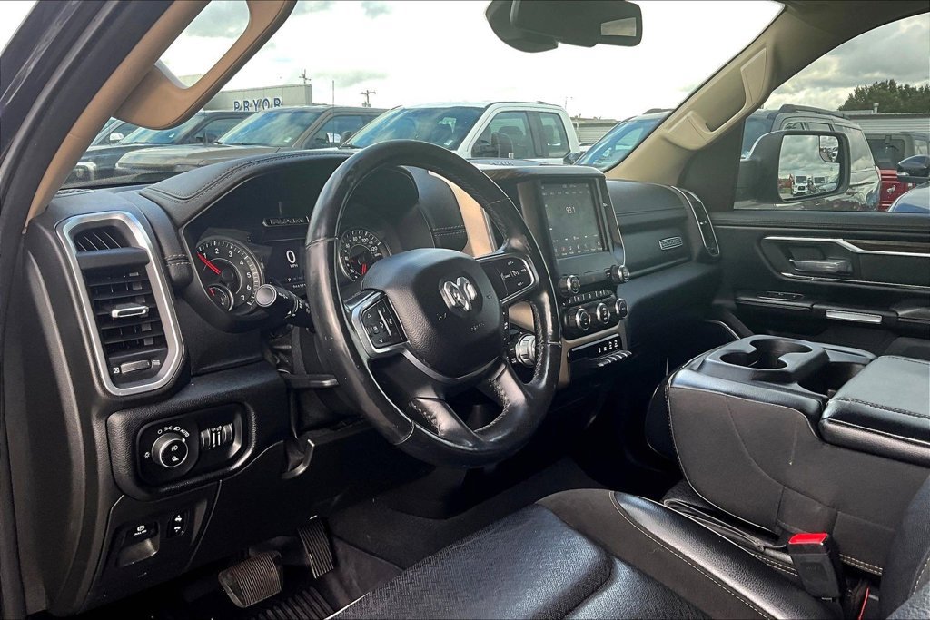 Used 2019 RAM 1500 Laramie AWD/4WD image 13