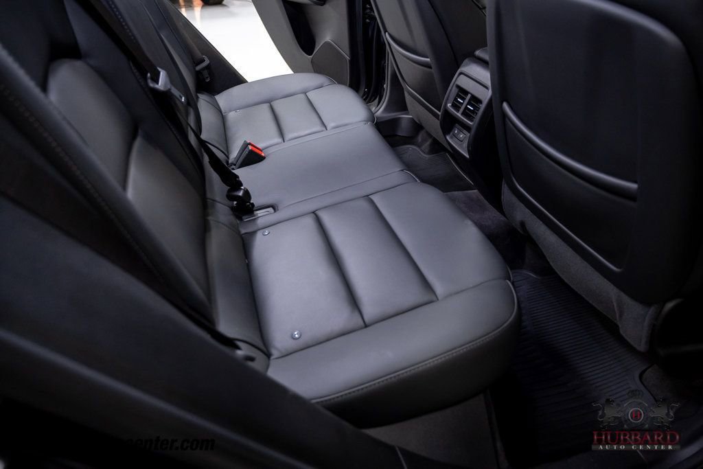 Used 2023 Cadillac XT4 Premium Luxury image 29