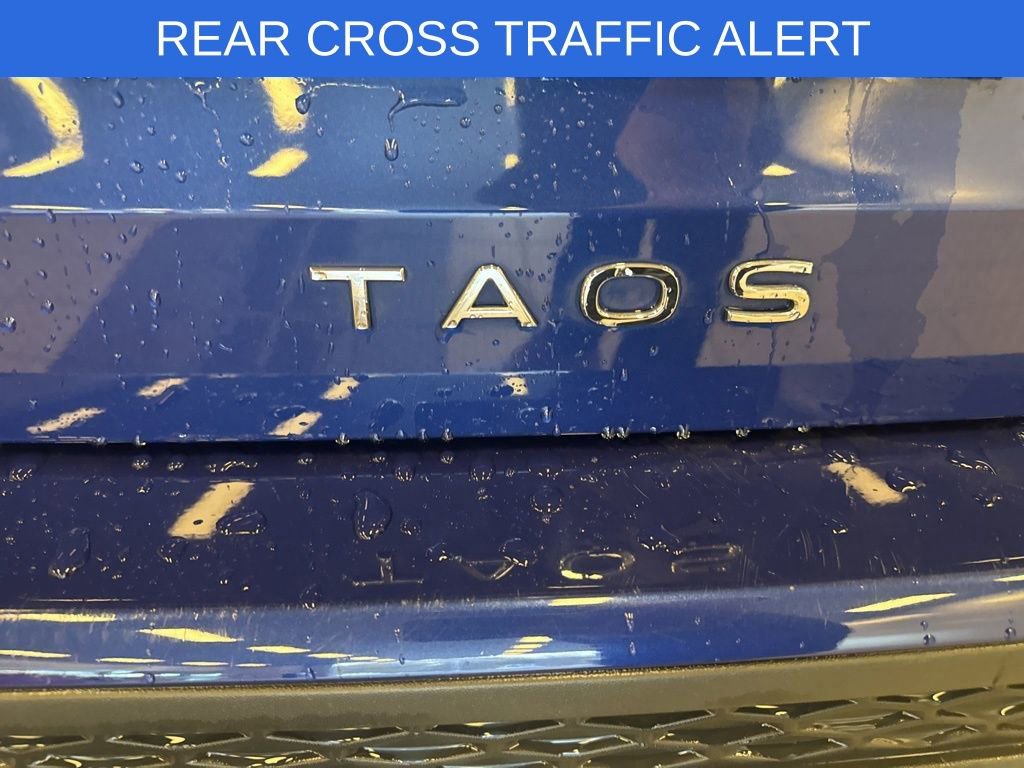 Used 2023 Volkswagen Taos SE image 12