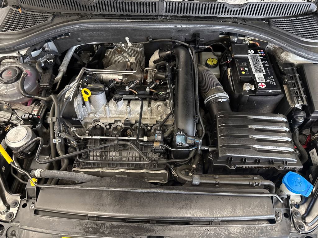 Used 2020 Volkswagen Jetta R-Line w/ R-Line Cold Weather Package image 13