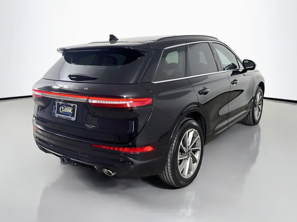 Used 2025 Lincoln Corsair Grand Touring w/ Towing Package AWD/4WD image 7