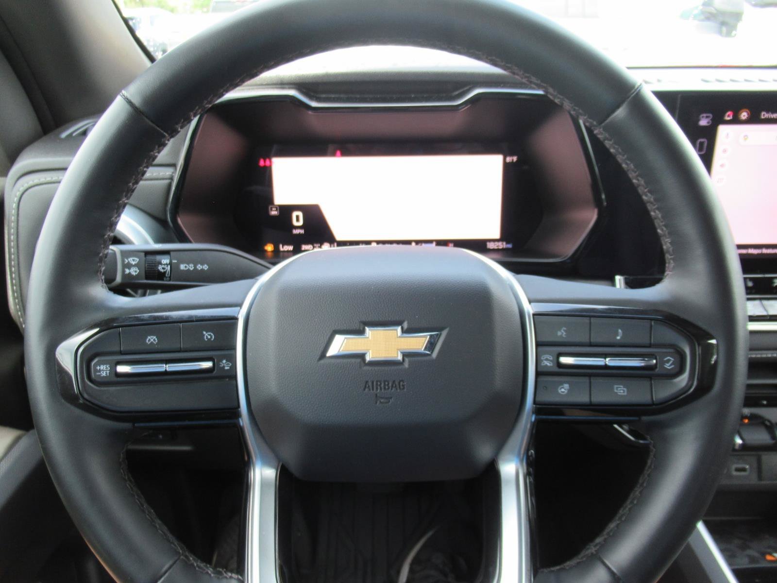 Used 2024 Chevrolet Colorado LT w/ LT Convenience Package III AWD/4WD image 23
