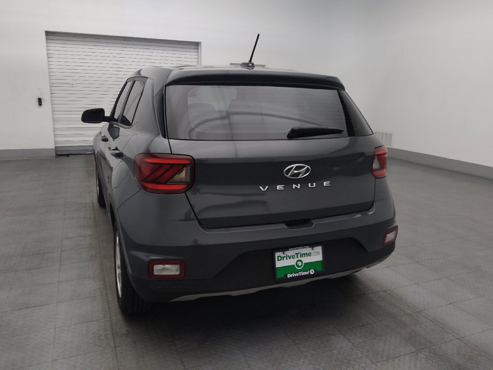 Used 2023 Hyundai Venue SE FWD image 6