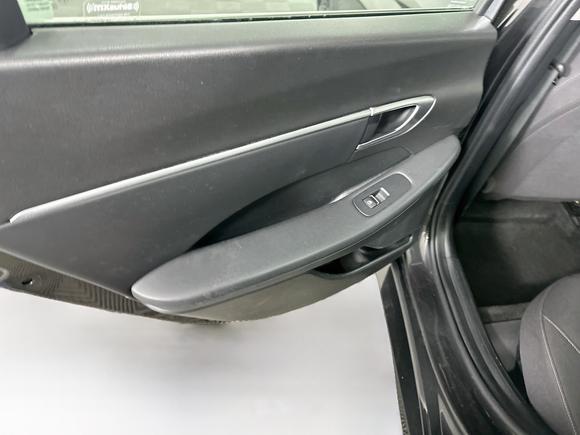 Used 2025 Hyundai Sonata SEL FWD image 25