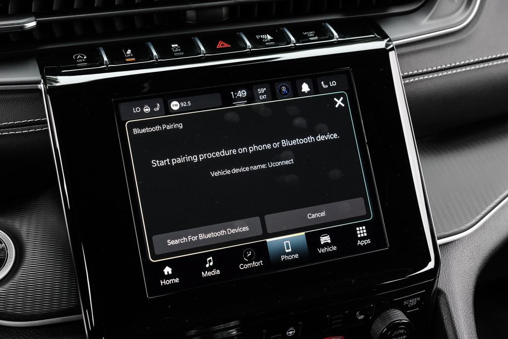 Used 2023 Jeep Grand Cherokee Altitude AWD/4WD image 38