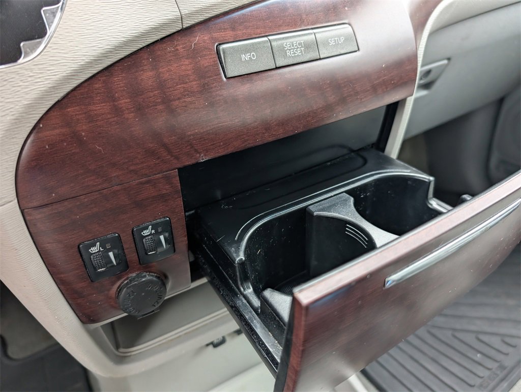 Used 2013 Toyota Sienna XLE image 16