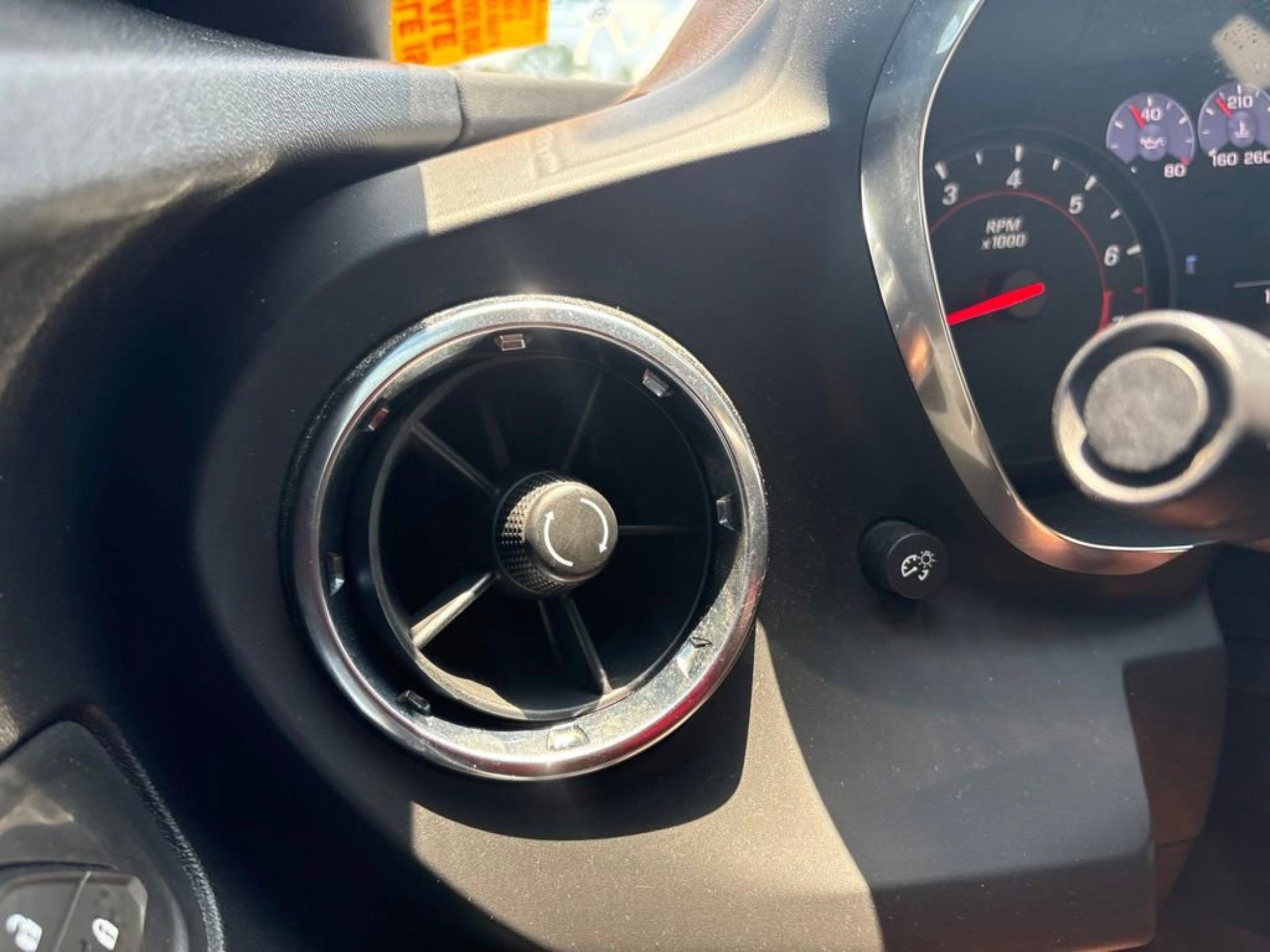 Used 2019 Chevrolet Camaro SS RWD image 18