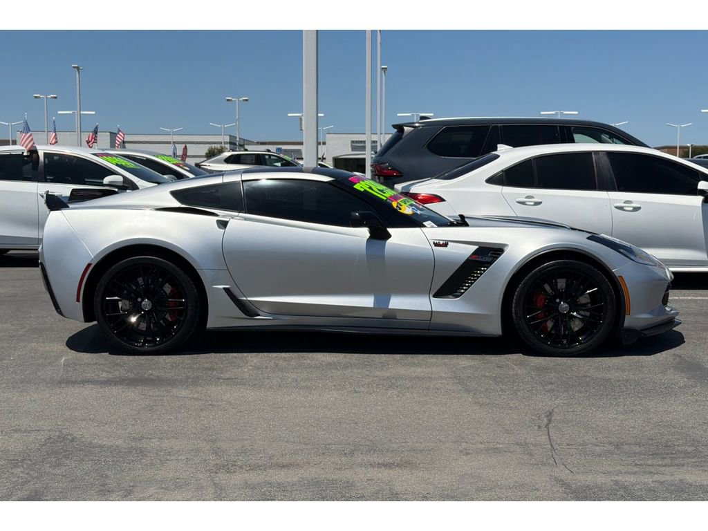 Used 2016 Chevrolet Corvette Z06 w/ 3LZ Preferred Equipment Group RWD image 3