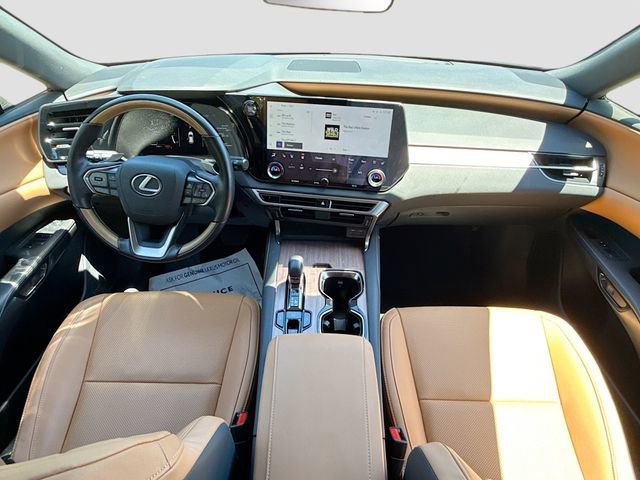 Used 2025 Lexus RX 350 Premium w/ Accessory Package (Z1) FWD image 17