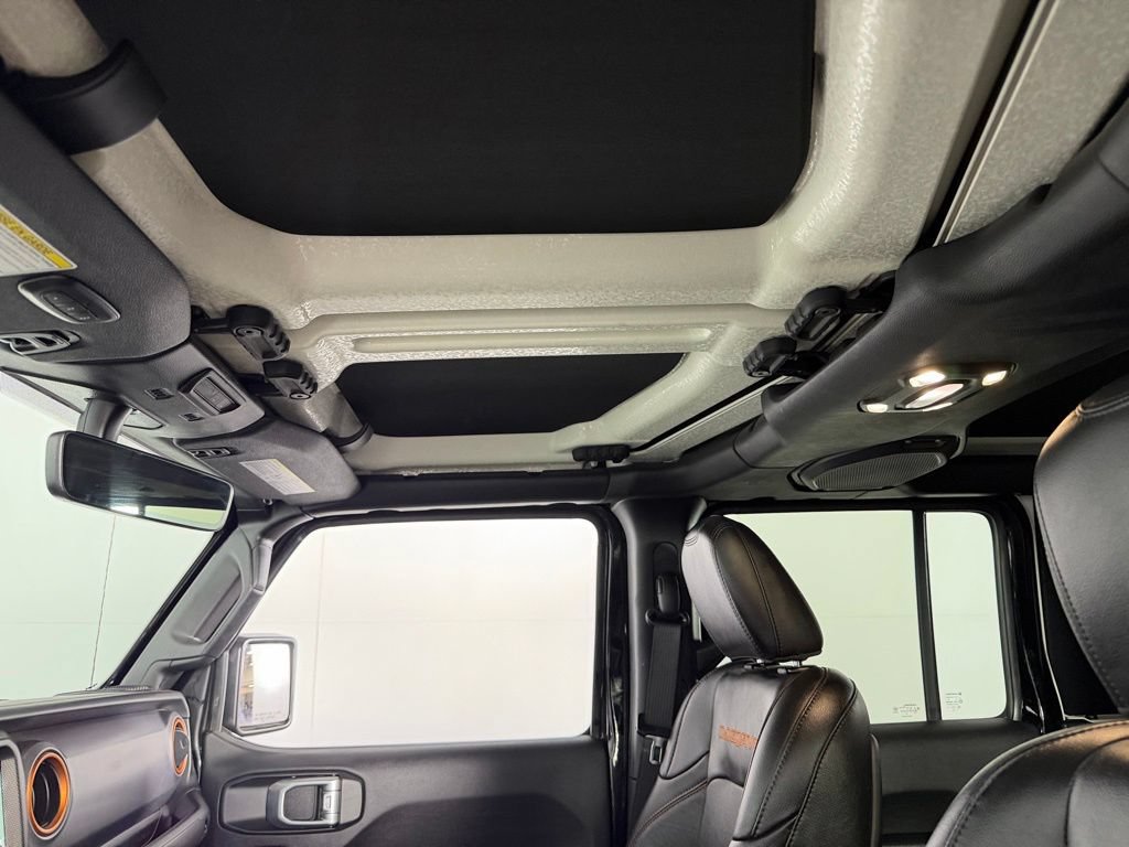Used 2021 Jeep Gladiator Mojave AWD/4WD image 24