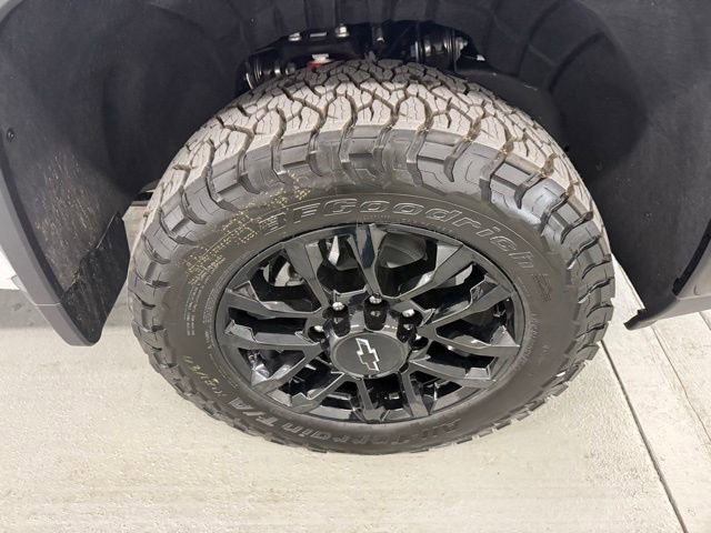 New 2026 Chevrolet Silverado 2500 LT w/ Trail Boss Package AWD/4WD image 4