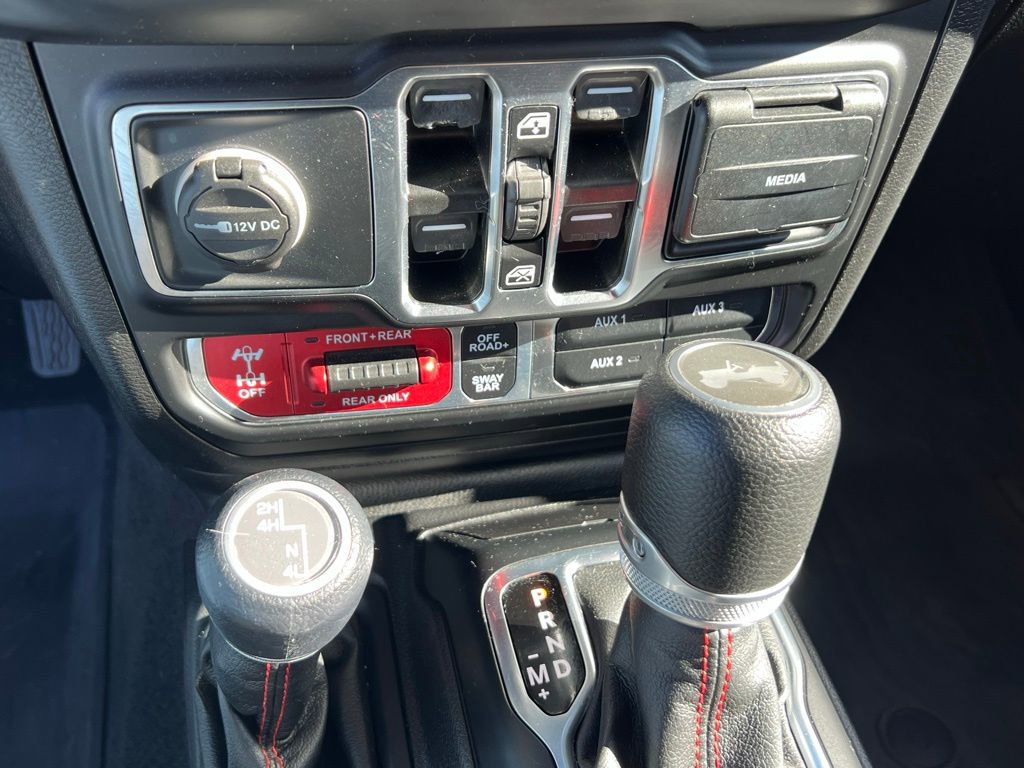 Used 2021 Jeep Wrangler Unlimited Rubicon w/ LED Lighting Group AWD/4WD image 34