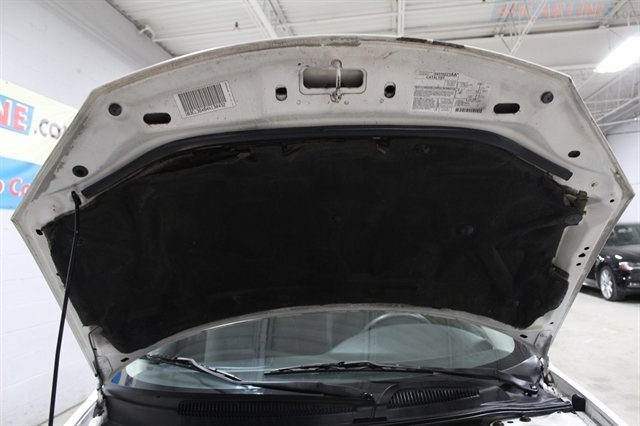 Used 2004 Dodge Stratus SE image 40