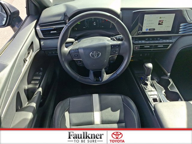 Certified 2025 Toyota Camry SE FWD image 11