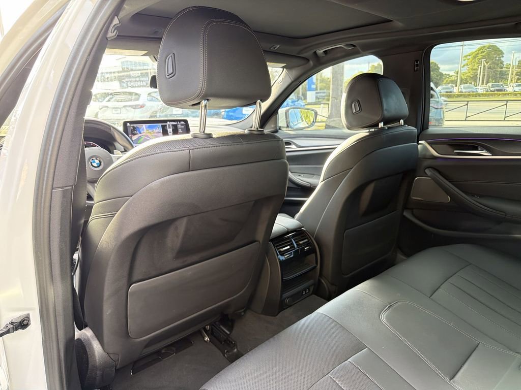 Used 2023 BMW 530i 530i w/ M Sport Package image 32