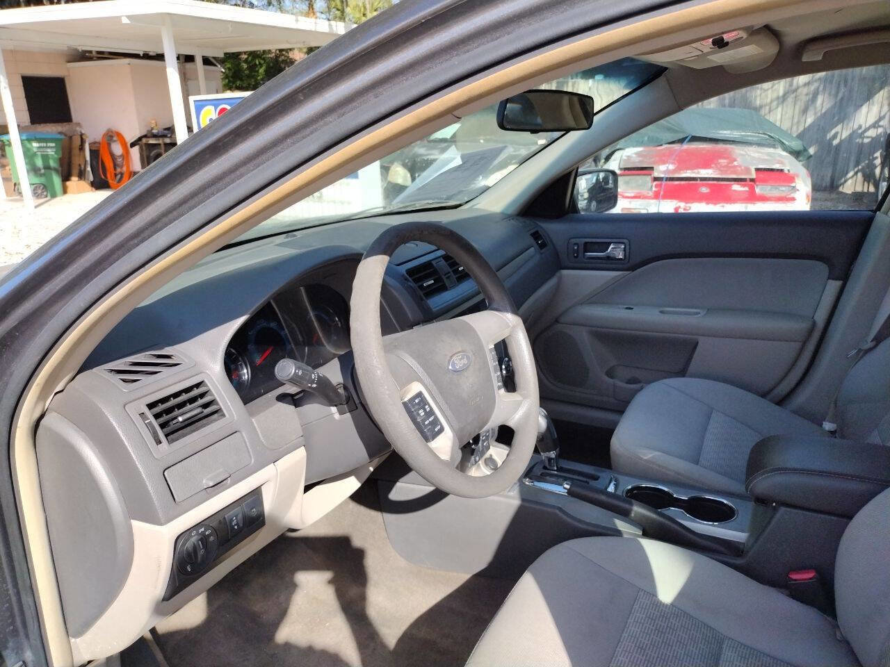 Used 2011 Ford Fusion SE w/ 201A Rapid Spec Order Code FWD image 8