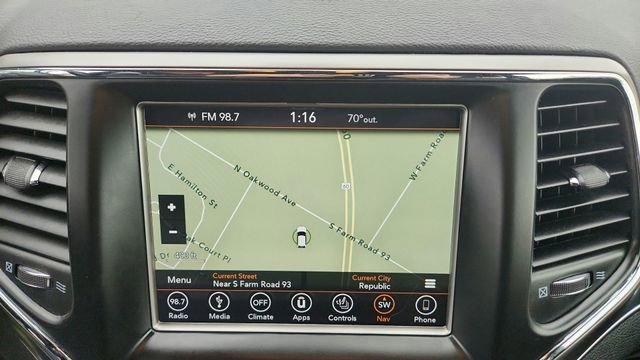 Used 2018 Jeep Grand Cherokee Limited AWD/4WD image 16