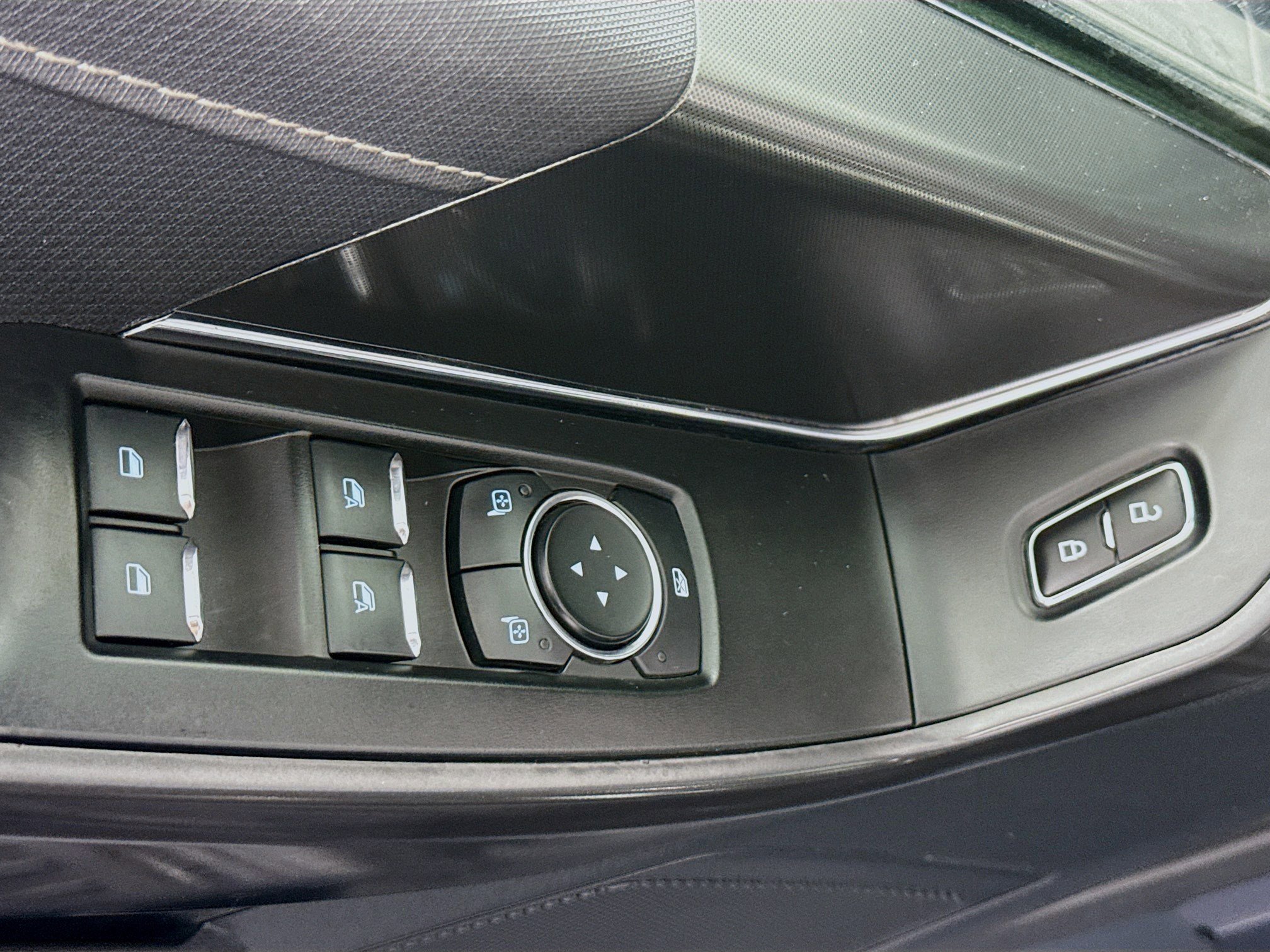 Used 2024 Ford F150 XLT w/ XLT Black Appearance Package image 23