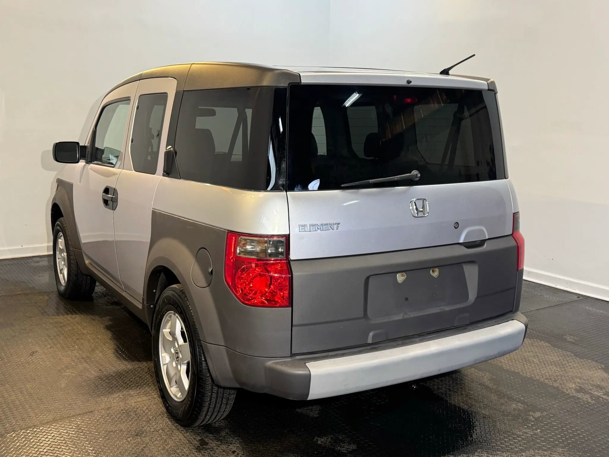 Used 2003 Honda Element EX image 4