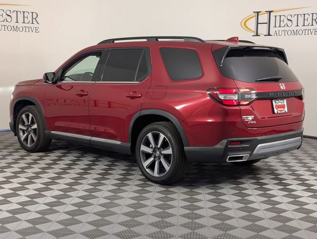Used 2025 Honda Pilot Touring image 5