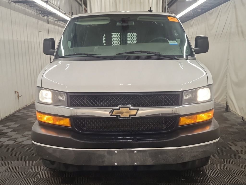 Used 2024 Chevrolet Express 2500 w/ Driver Convenience Package image 11